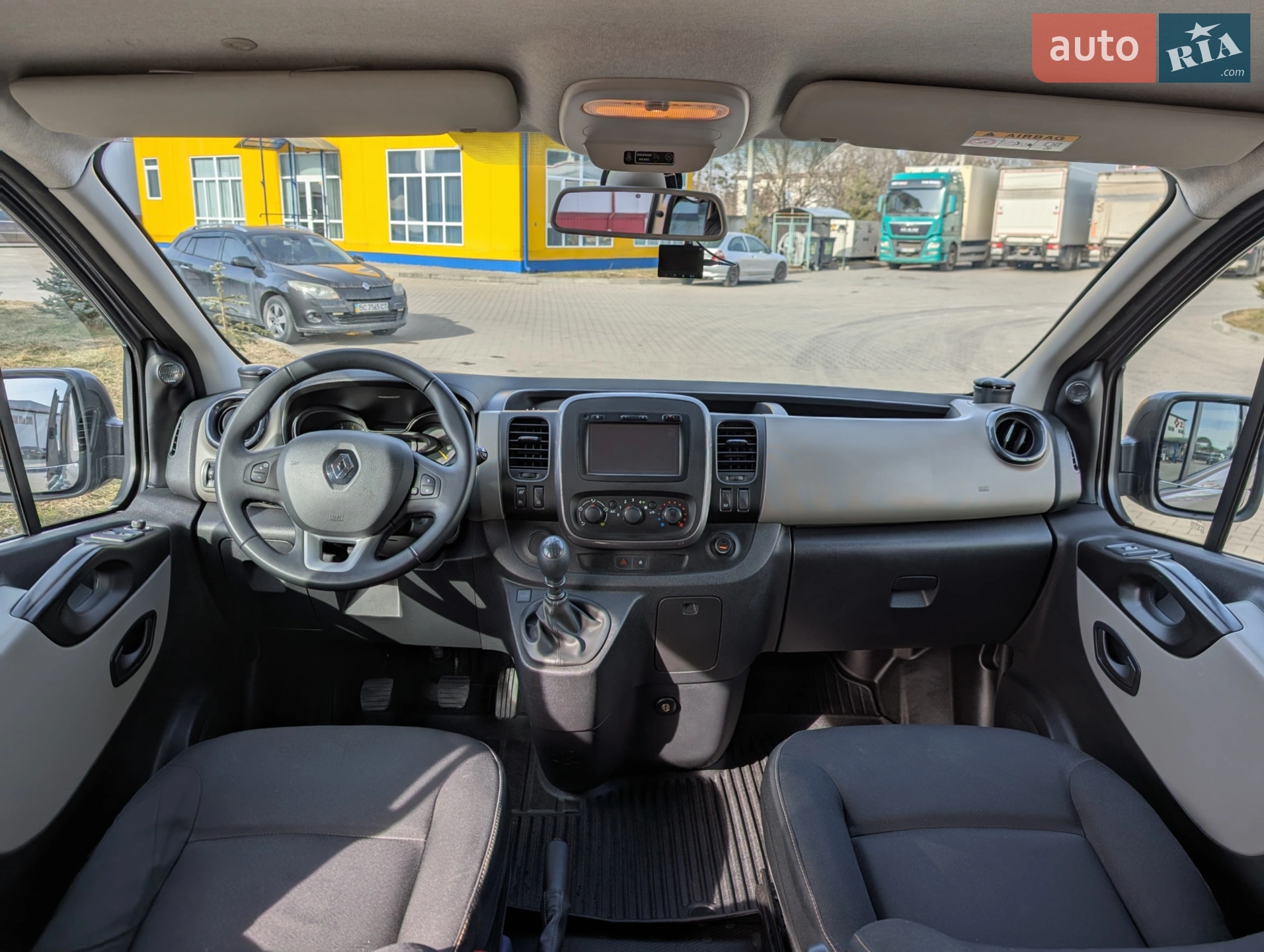 2016 Renault Trafic - мініатюра 12