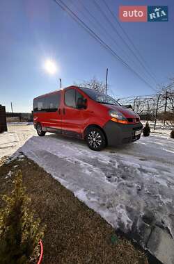 Мікроавтобус Renault Trafic 2005 в Сарнах