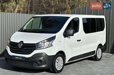 Минивэн Renault Trafic 2015 в 