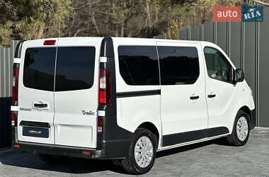 Минивэн Renault Trafic 2015 в 