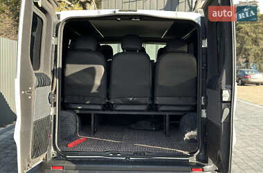 Минивэн Renault Trafic 2015 в 