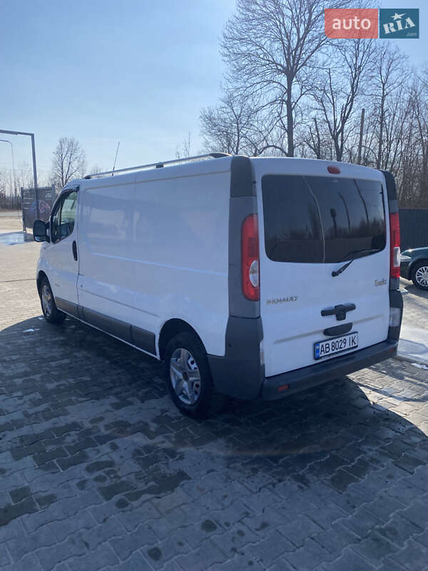 Вантажний фургон Renault Trafic 2009 в Бару