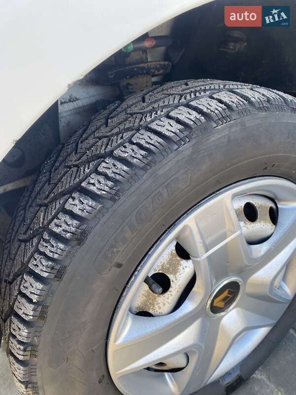 Вантажний фургон Renault Trafic 2009 в Бару