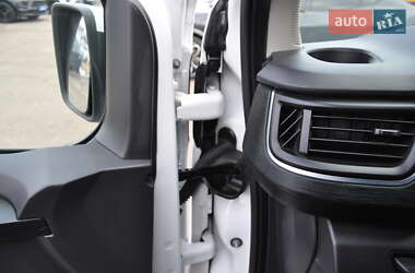 Мінівен Renault Trafic 2021 в 