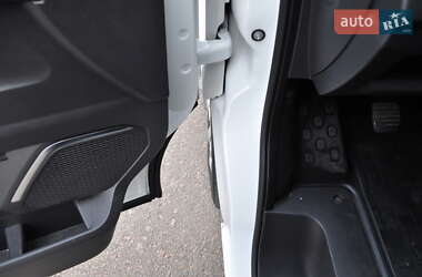 Мінівен Renault Trafic 2021 в 