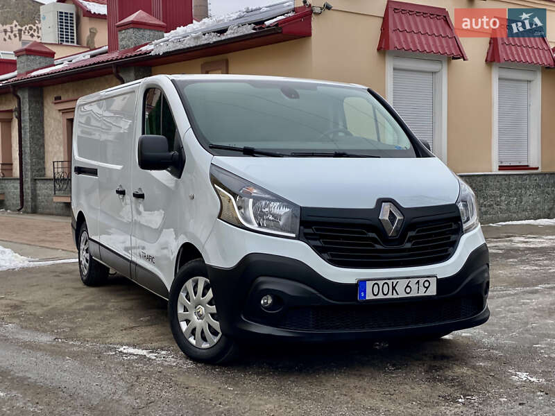 Грузовой фургон Renault Trafic 2016 в Полтаве