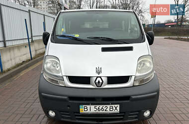 Минивэн Renault Trafic 2006 в Полтаве