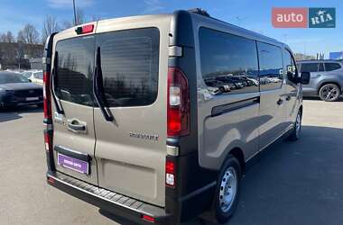 Минивэн Renault Trafic 2020 в 