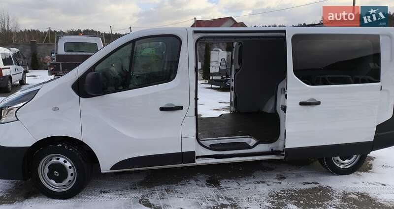 Вантажний фургон Renault Trafic 2018 в Маневичах