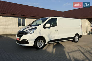 Грузовой фургон Renault Trafic 2020 в 
