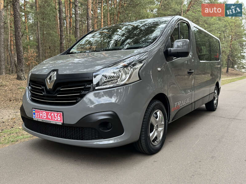 Минивэн Renault Trafic 2017 в Киеве