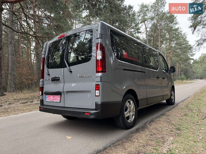 Минивэн Renault Trafic 2017 в Киеве