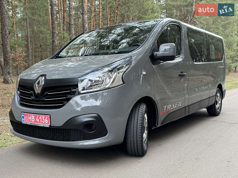 Минивэн Renault Trafic 2017 в Киеве