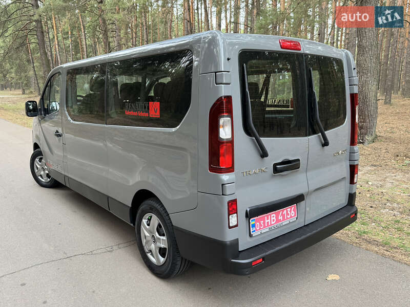 Минивэн Renault Trafic 2017 в Киеве