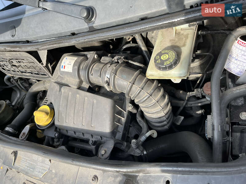 Грузовой фургон Renault Trafic 2007 в Киеве