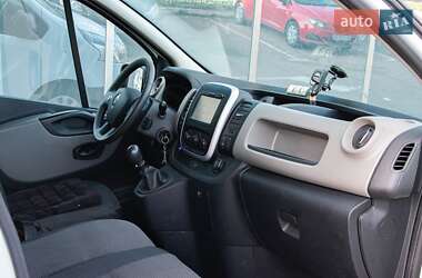Минивэн Renault Trafic 2017 в 