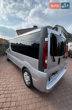 Мінівен Renault Trafic 2013 в 