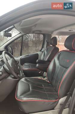 Минивэн Renault Trafic 2013 в 
