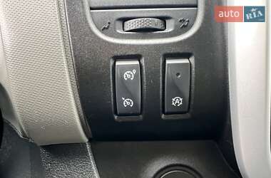 Грузопассажирский фургон Renault Trafic 2018 в 