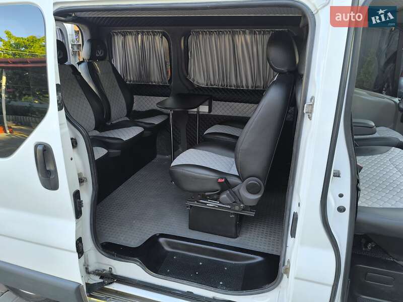 Минивэн Renault Trafic 2005 в Гайсине