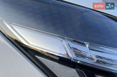 Грузовой фургон Renault Trafic 2020 в 