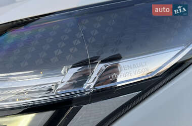 Грузовой фургон Renault Trafic 2020 в 