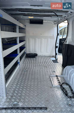 Грузовой фургон Renault Trafic 2020 в 