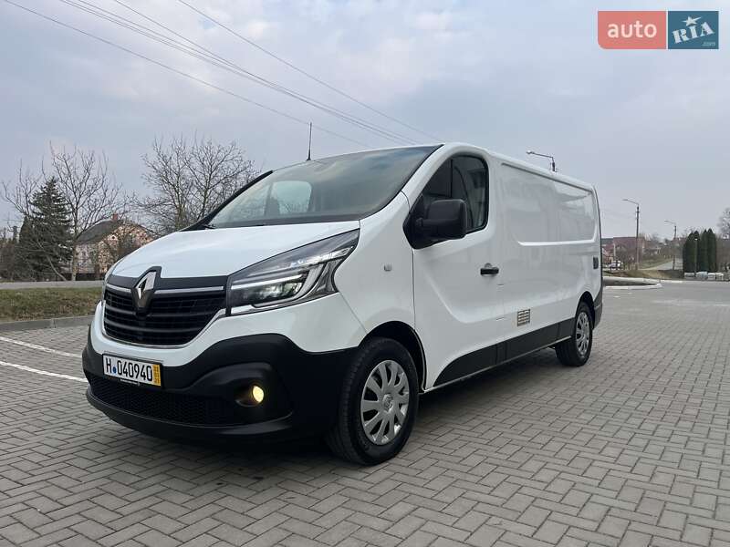 Грузовой фургон Renault Trafic 2020 в 
