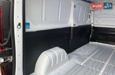 Грузовой фургон Renault Trafic 2020 в 