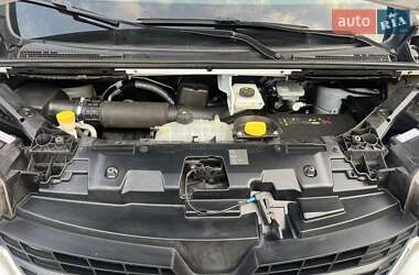 Грузовой фургон Renault Trafic 2020 в 
