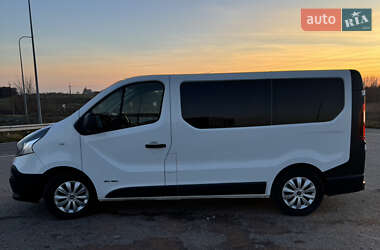 Минивэн Renault Trafic 2017 в 