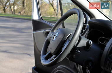 Грузовой фургон Renault Trafic 2019 в 