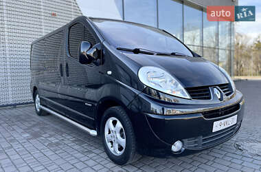 Мінівен Renault Trafic 2011 в 