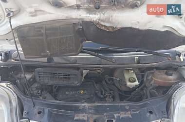 Грузовой фургон Renault Trafic 2005 в 