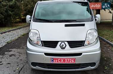 Минивэн Renault Trafic 2013 в 