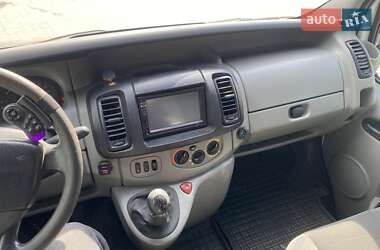 Минивэн Renault Trafic 2005 в 