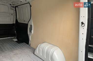 Грузовой фургон Renault Trafic 2020 в 