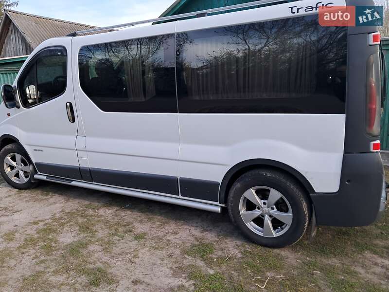 Минивэн Renault Trafic 2005 в Сновске фото 4 Минивэн Renault Trafic 2005 в Сновске