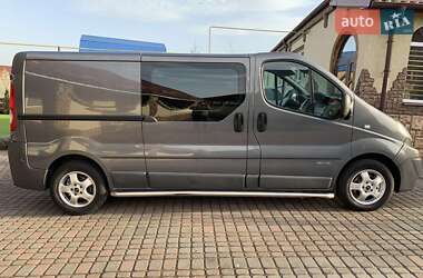 Грузовой фургон Renault Trafic 2012 в 