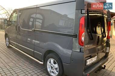 Грузовой фургон Renault Trafic 2012 в 