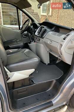 Грузовой фургон Renault Trafic 2012 в 