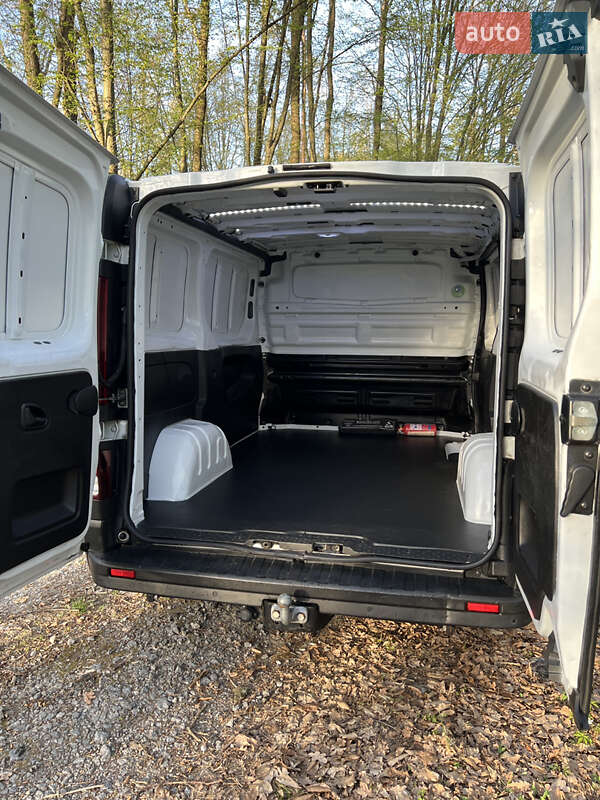 Вантажний фургон Renault Trafic 2019 в Баранівці