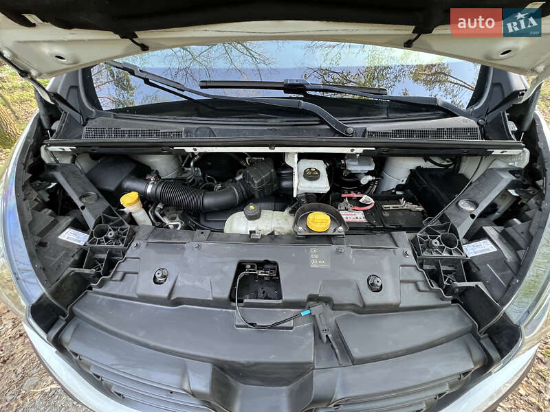 Вантажний фургон Renault Trafic 2019 в Баранівці