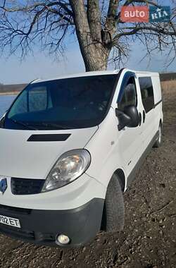 Микроавтобус Renault Trafic 2014 в Кицмани
