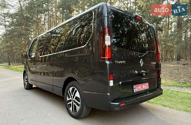 Минивэн Renault Trafic 2021 в 