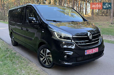 Минивэн Renault Trafic 2021 в 