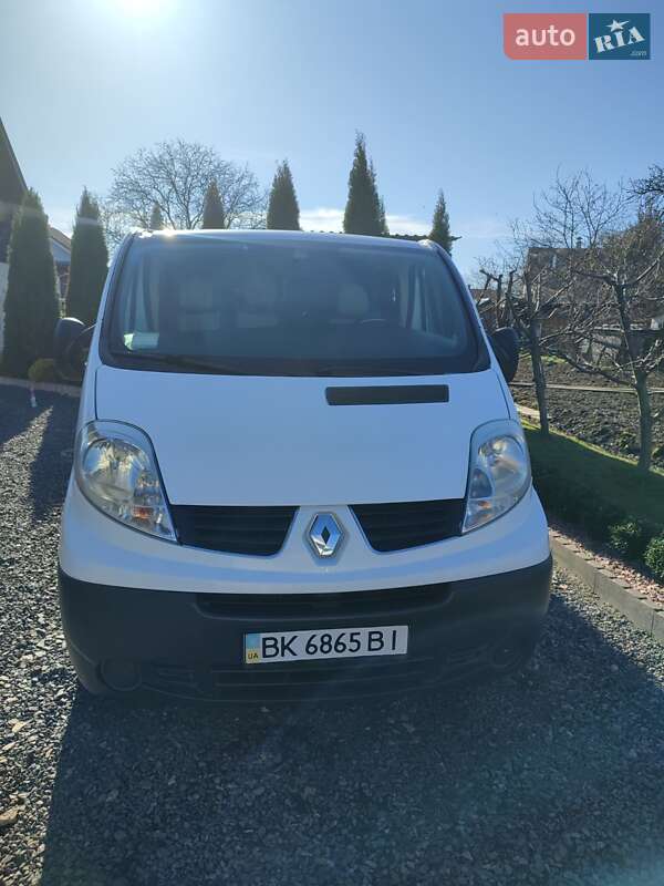 Минивэн Renault Trafic 2009 в Рокитном фото 4 Минивэн Renault Trafic 2009 в Рокитном