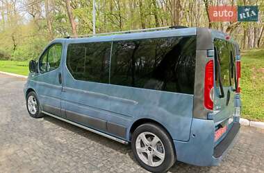 Минивэн Renault Trafic 2012 в 