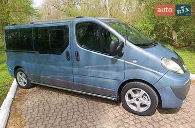 Минивэн Renault Trafic 2012 в 