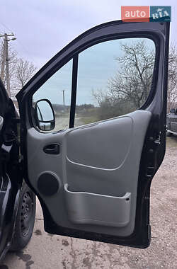 Грузовой фургон Renault Trafic 2010 в 
